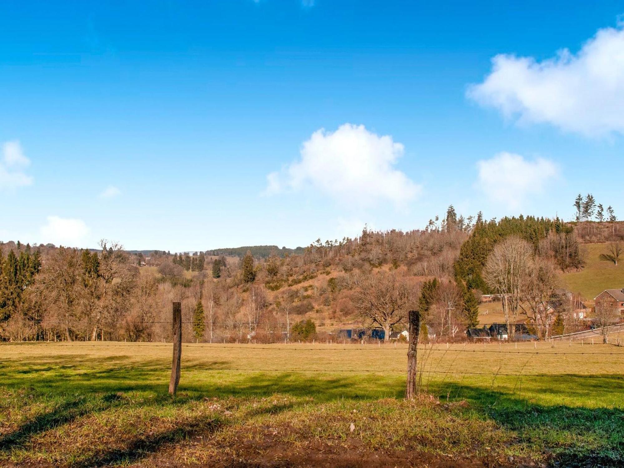 Sophisticated Holiday Home In Lierneux Near Forest 外观 照片