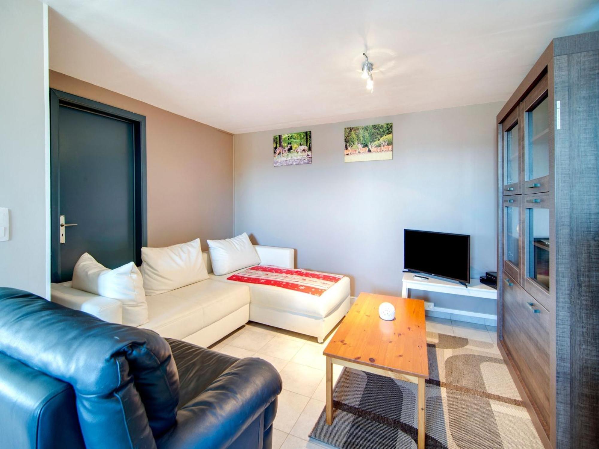 Sophisticated Holiday Home In Lierneux Near Forest 外观 照片