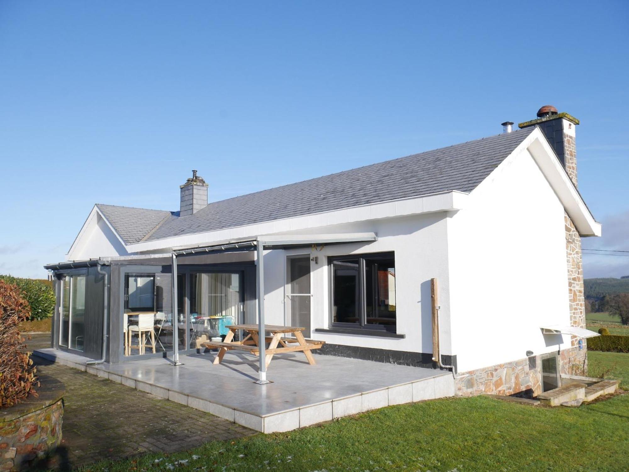 Sophisticated Holiday Home In Lierneux Near Forest 外观 照片